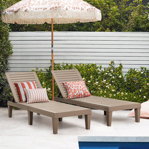 Pool lounge chairs set best sale of 4